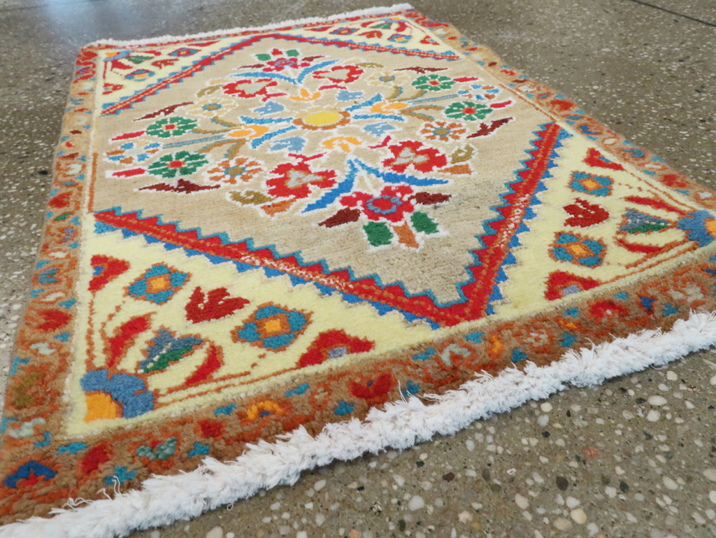 Vintage Persian Mahal Throw Rug (Pair: 1 of 2), No.27509 - Galerie Shabab