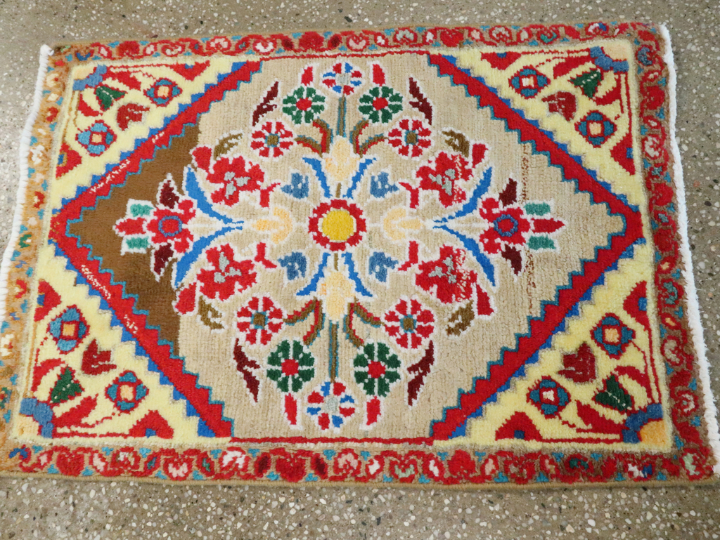Vintage Persian Mahal Throw Rug (Pair: 2 of 2), No.27510 - Galerie Shabab