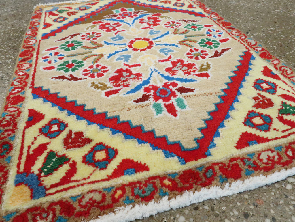 Vintage Persian Mahal Throw Rug (Pair: 2 of 2), No.27510 - Galerie Shabab