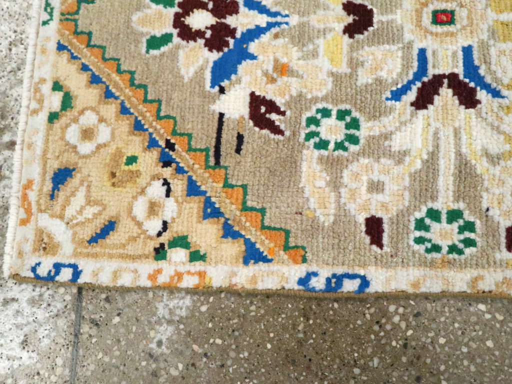 Vintage Persian Hamadan Throw Rug, No.27511 - Galerie Shabab