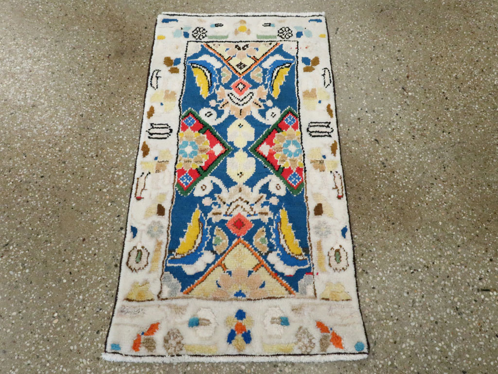 Vintage Persian Mahal Rug (Pair: 1 of 2), No.27512 - Galerie Shabab