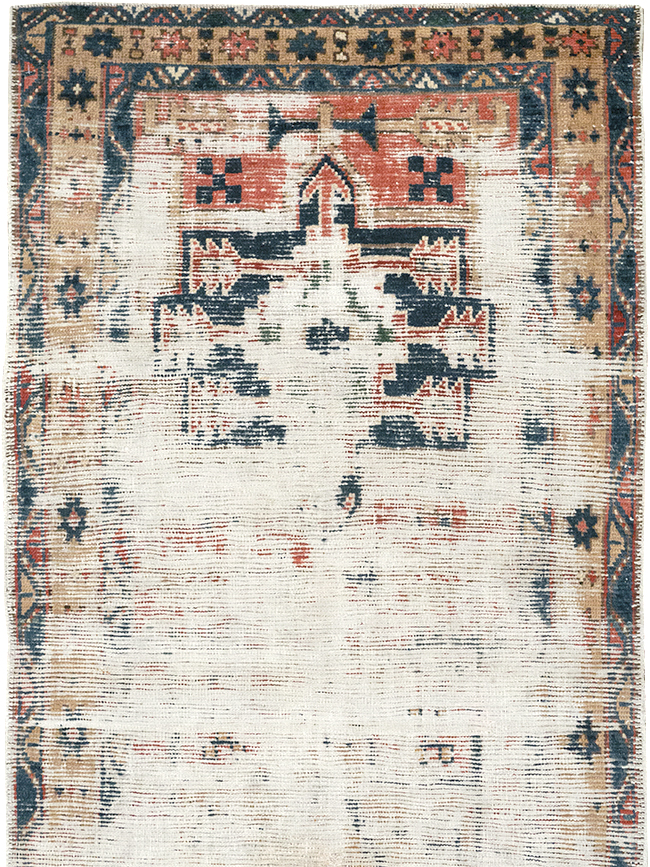 Vintage Persian Karajeh Runner, No.27518 - Galerie Shabab