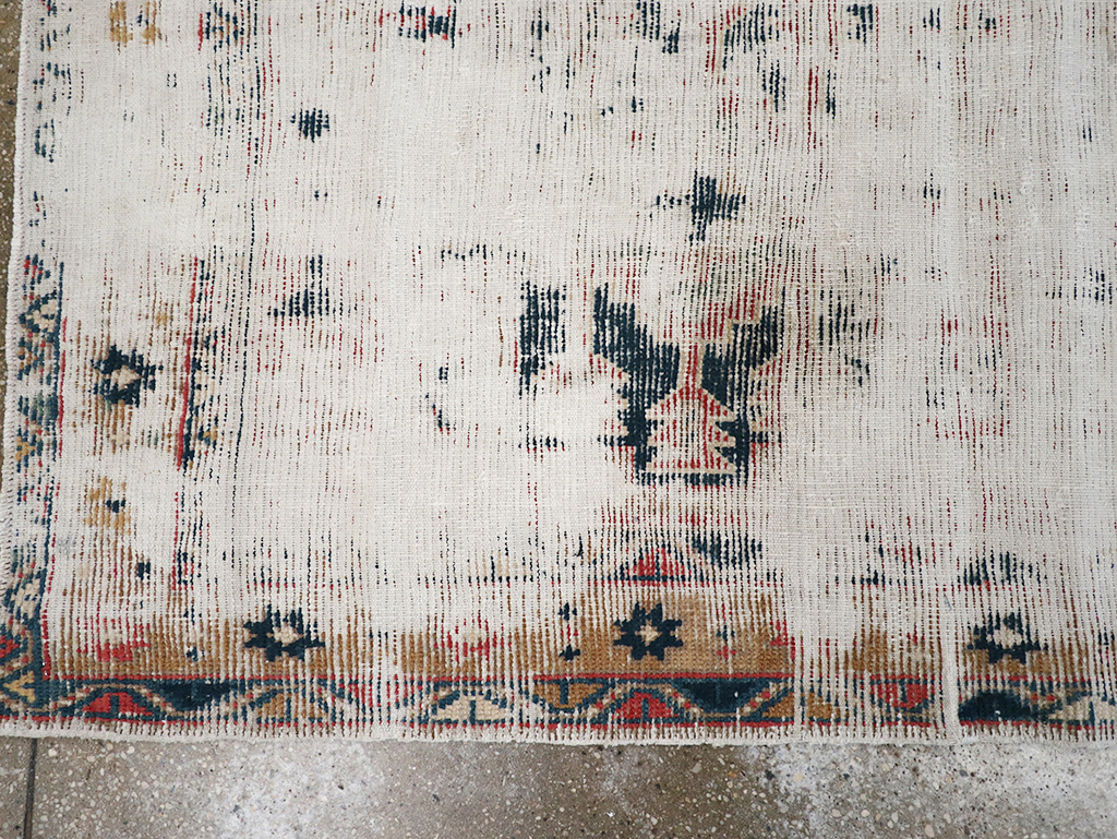 Vintage Persian Karajeh Runner, No.27518 - Galerie Shabab