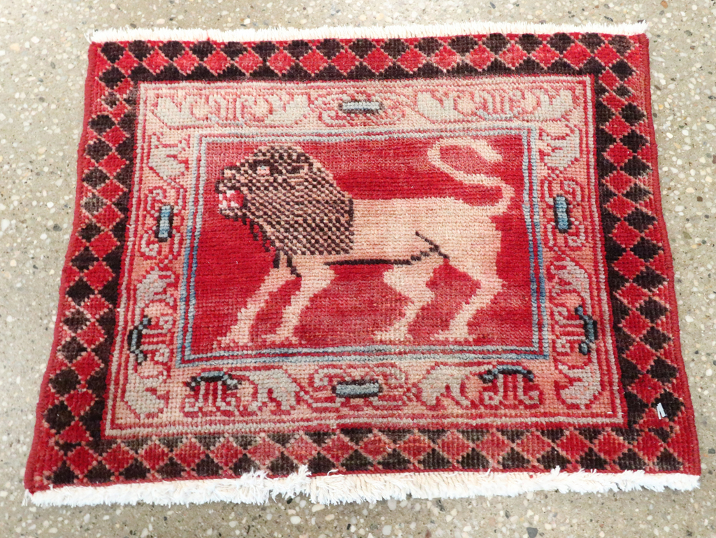 Vintage Persian Ardabil Pictorial Rug, No.27519 - Galerie Shabab