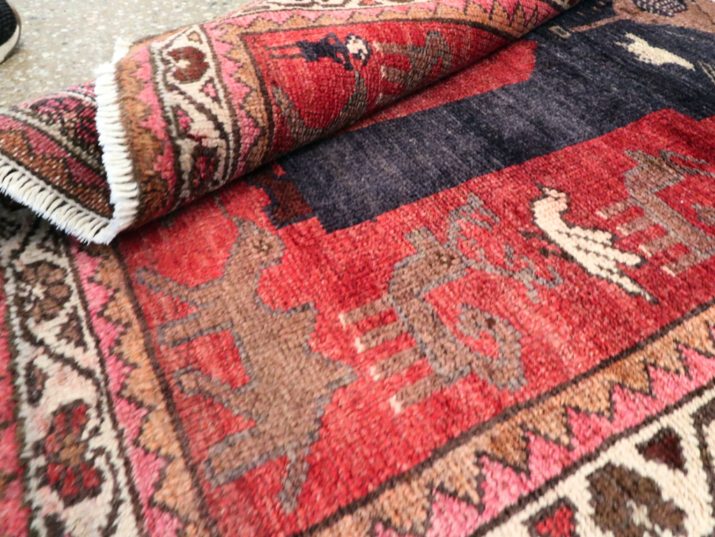 Vintage Persian Hamadan Pictorial Rug, No.27523 - Galerie Shabab