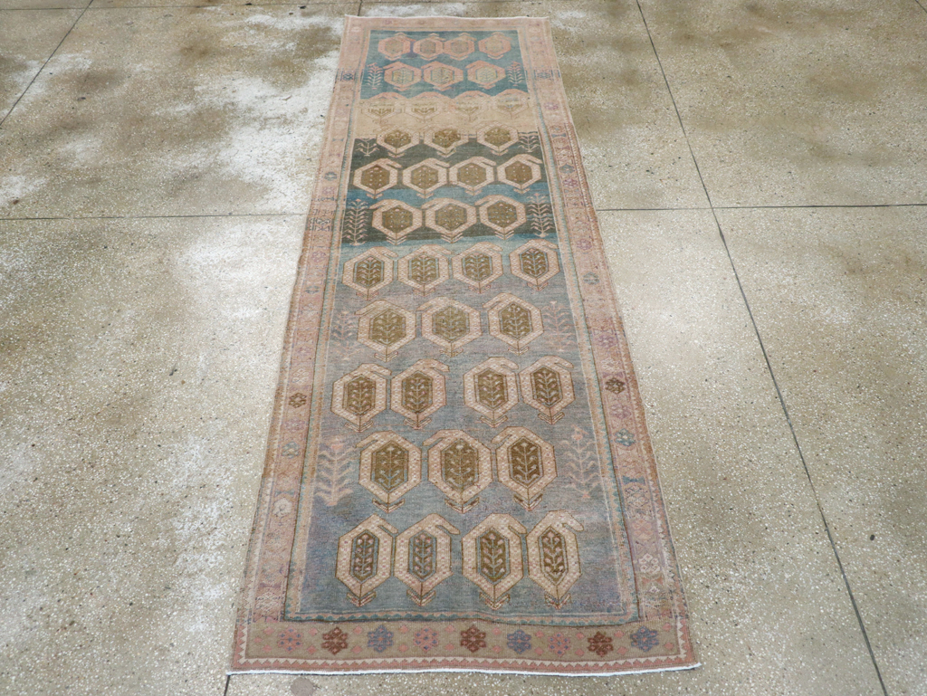 Vintage Persian Malayer Runner, No.27528 - Galerie Shabab