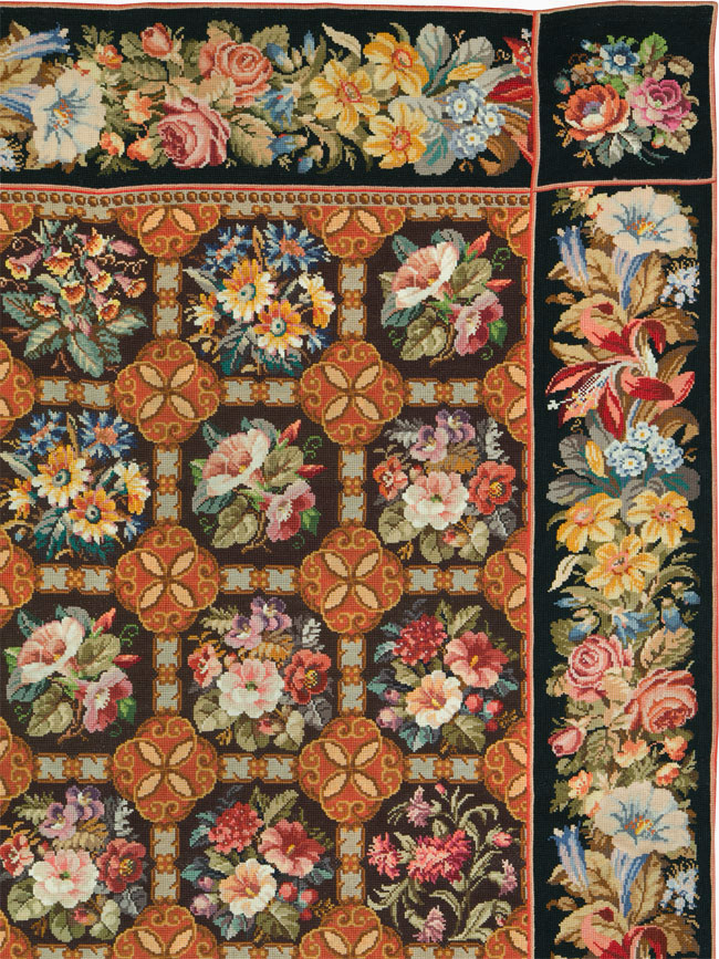 Antique English Flatweave Needlepoint Room Size Carpet, No.27565 - Galerie Shabab