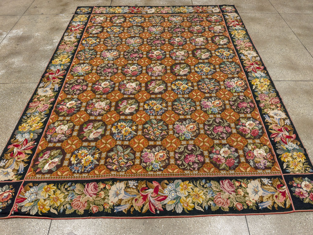 Antique English Flatweave Needlepoint Room Size Carpet, No.27565 - Galerie Shabab