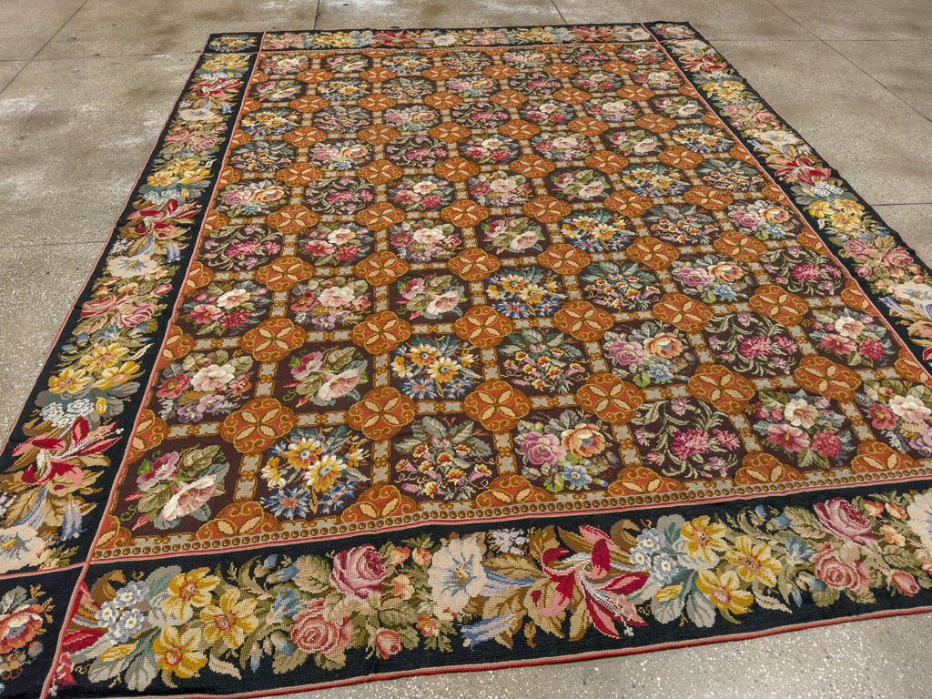 Antique English Flatweave Needlepoint Room Size Carpet, No.27565 - Galerie Shabab