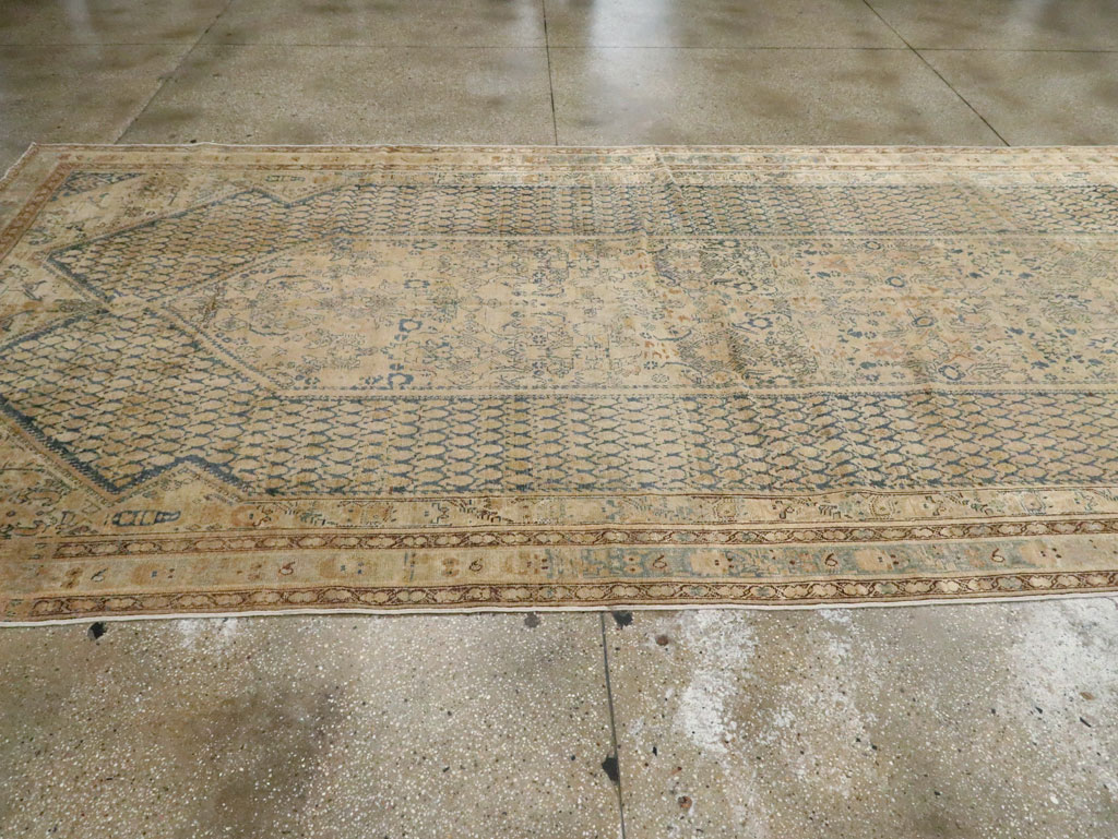 Antique Persian Malayer Long Gallery carpet, No.27566 - Galerie Shabab