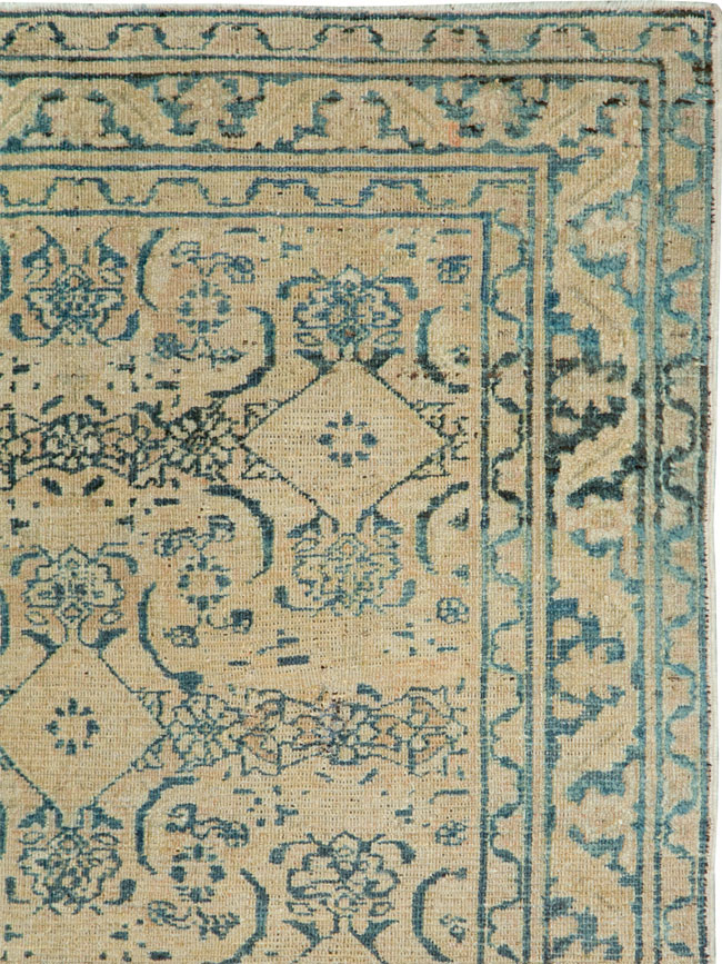 Antique Persian Khorassan Throw Rug, No.27575 - Galerie Shabab