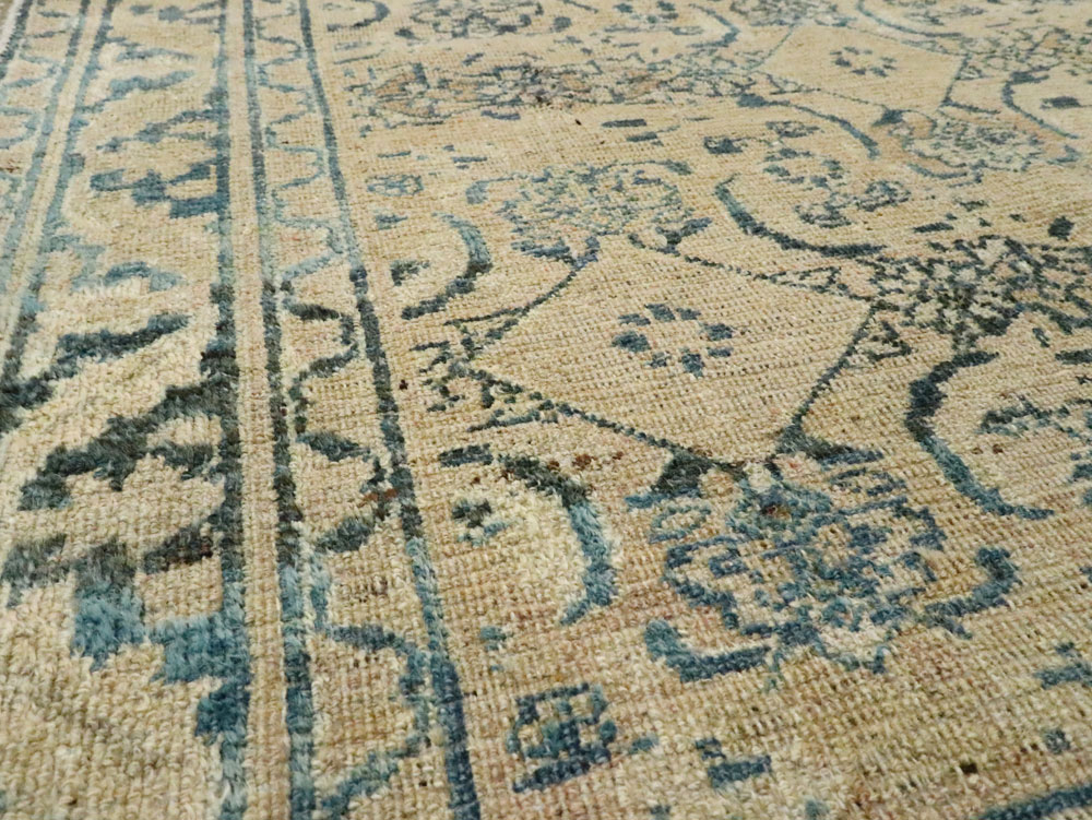 Antique Persian Khorassan Throw Rug, No.27575 - Galerie Shabab