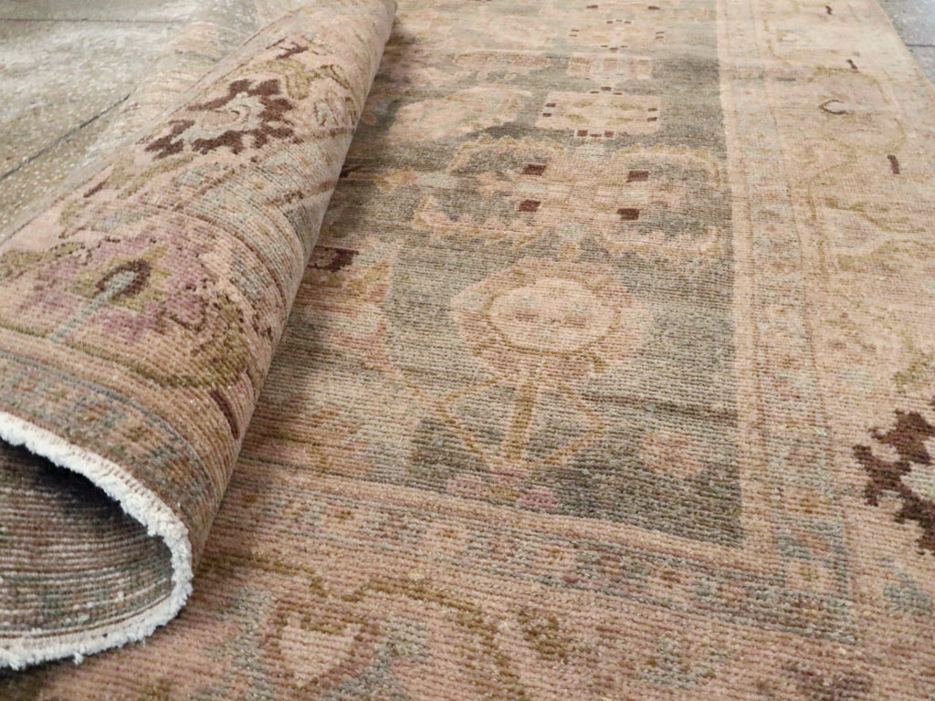 Vintage Persian Malayer Accent Rug, No.27602 - Galerie Shabab