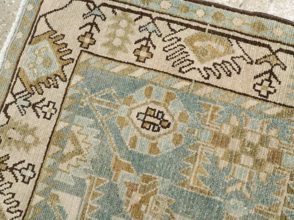 Vintage Persian Malayer Throw Rug, No.27603 - Galerie Shabab