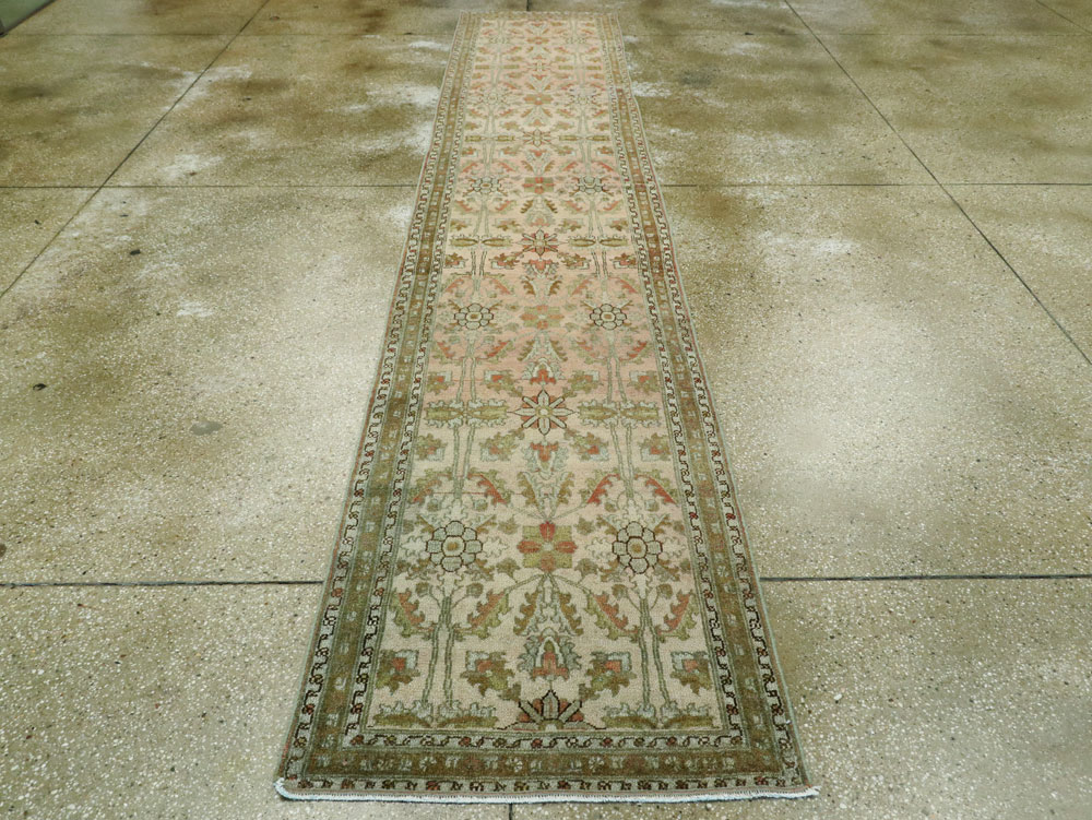 Vintage Persian Malayer Runner, No.27605 - Galerie Shabab