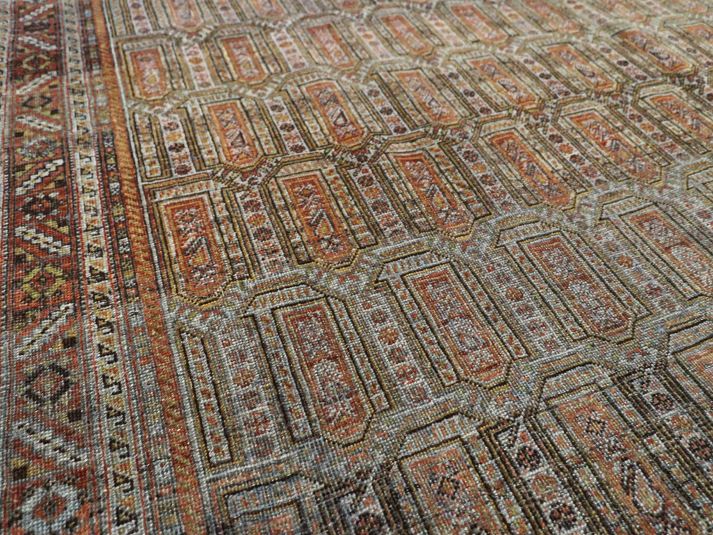 Antique Persian Shiraz Accent Rug, No.27631 - Galerie Shabab