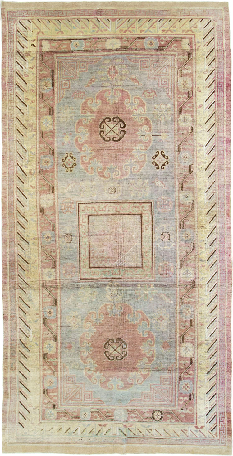 Antique East Turkestan Khotan Gallery Carpet, No.27632 - Galerie Shabab