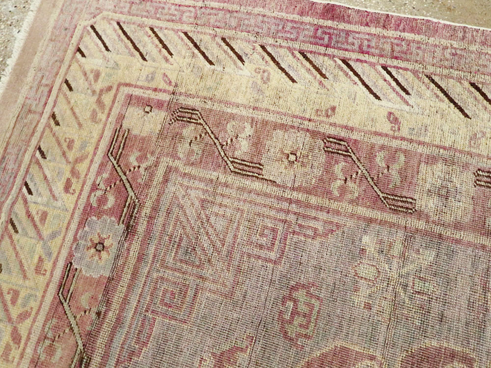 Antique East Turkestan Khotan Gallery Carpet, No.27632 - Galerie Shabab