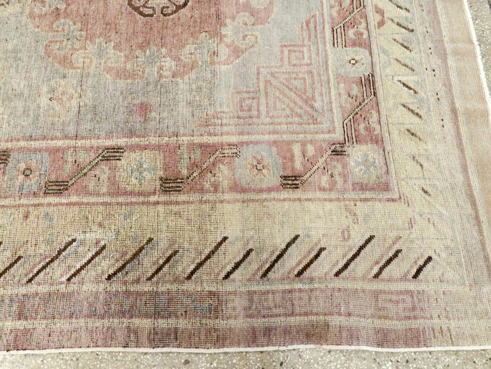 Antique East Turkestan Khotan Gallery Carpet, No.27632 - Galerie Shabab