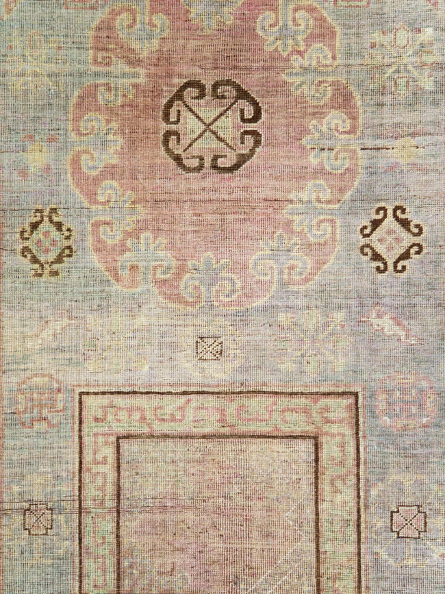 Antique East Turkestan Khotan Gallery Carpet, No.27632 - Galerie Shabab