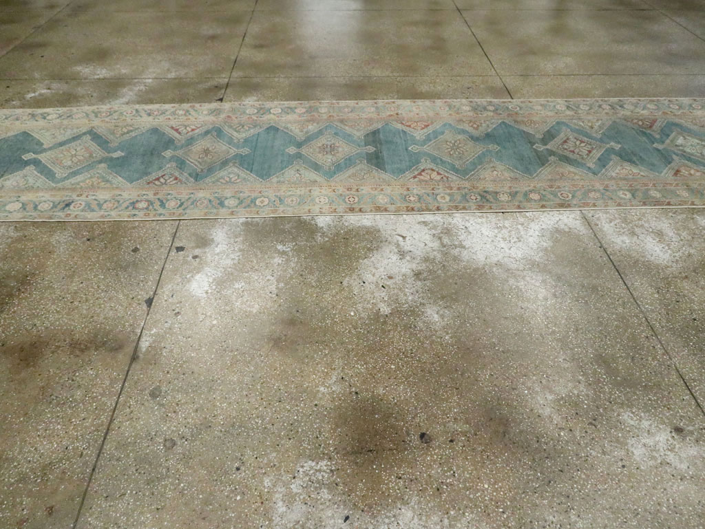 Antique Persian Malayer Runner, No.27651 - Galerie Shabab