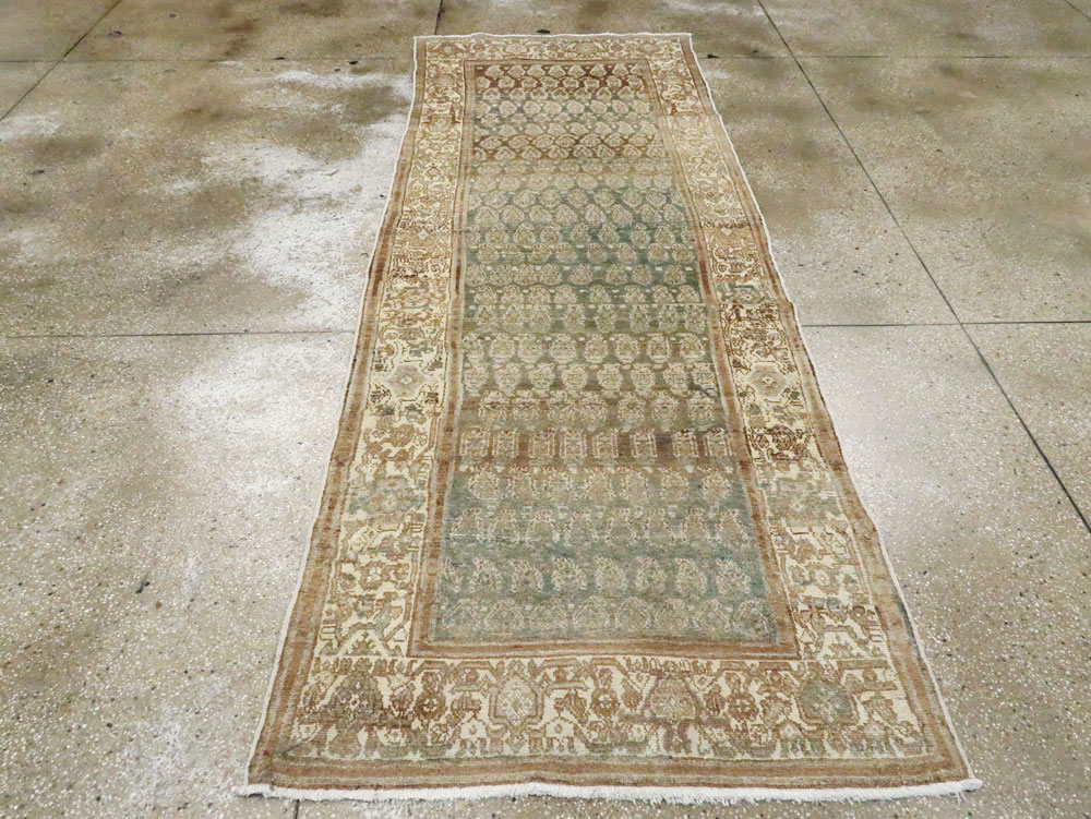 Antique Persian Malayer Runner, No.27652 - Galerie Shabab