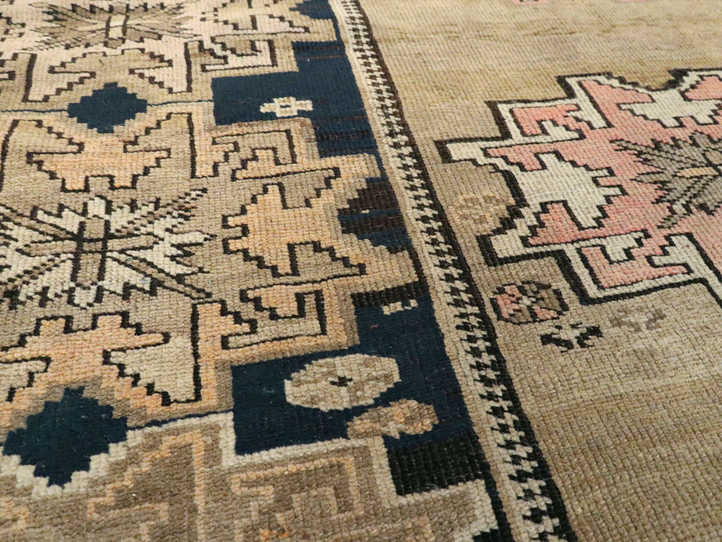 Antique Caucasian Shirvan Accent Rug, No.27657 - Galerie Shabab