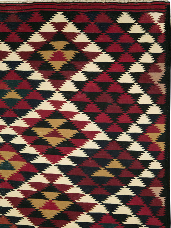 Vintage Turkish Flatweave Kilim Long Room Size Carpet, No.27661 - Galerie Shabab