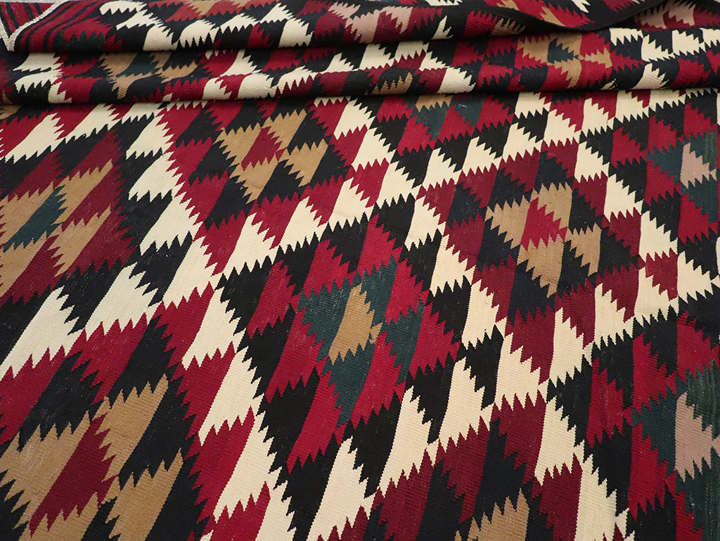 Vintage Turkish Flatweave Kilim Long Room Size Carpet, No.27661 - Galerie Shabab