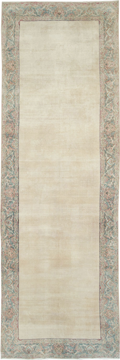 Antique Persian Lavar Kerman Gallery Carpet, No.27684 - Galerie Shabab
