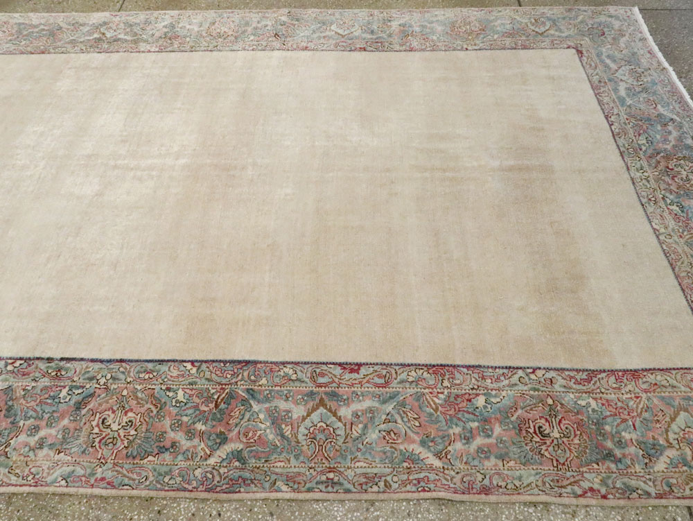 Antique Persian Lavar Kerman Gallery Carpet, No.27684 - Galerie Shabab