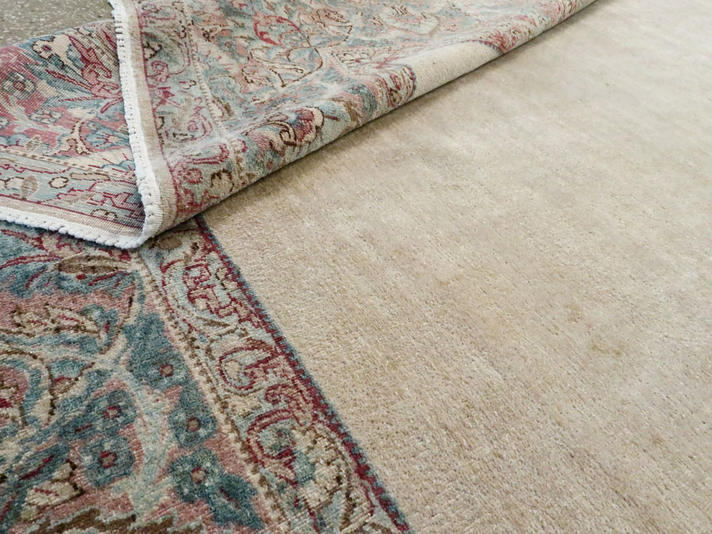 Antique Persian Lavar Kerman Gallery Carpet, No.27684 - Galerie Shabab