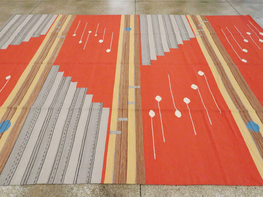 Modern Turkish Flatweave Room Size Carpet, No.27690 - Galerie Shabab