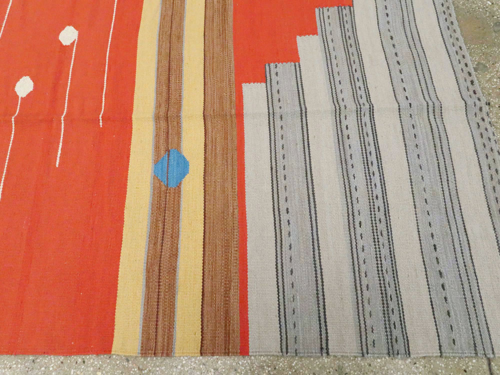 Modern Turkish Flatweave Room Size Carpet, No.27690 - Galerie Shabab