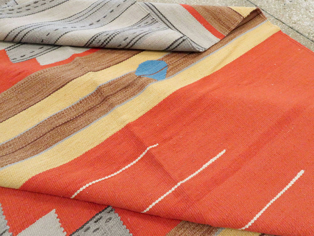 Modern Turkish Flatweave Room Size Carpet, No.27690 - Galerie Shabab