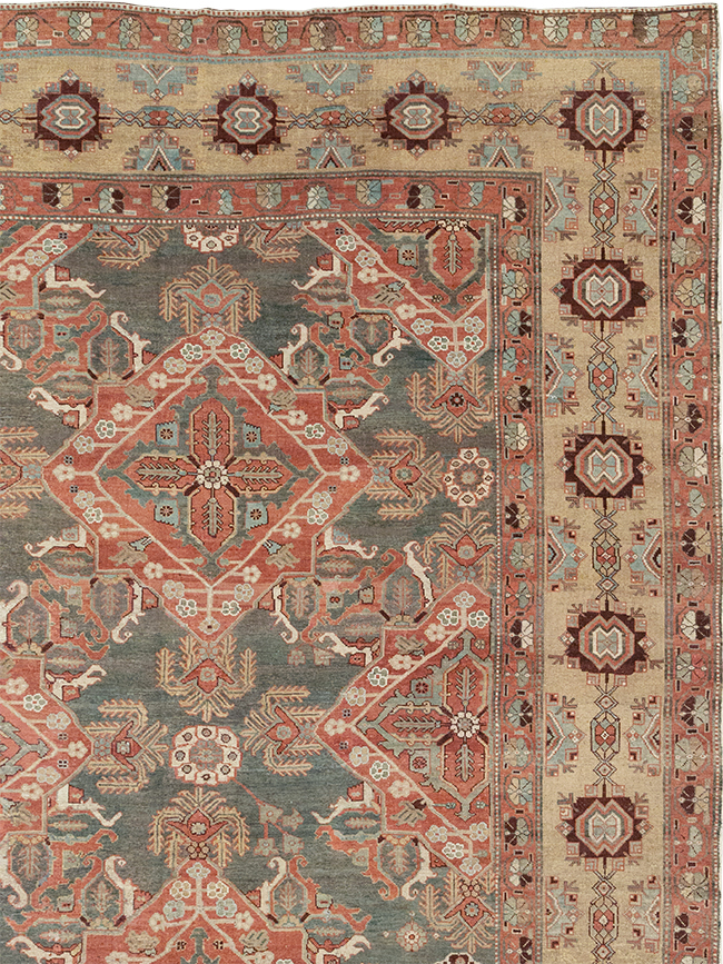 Antique Persian Bakhtiari Large Carpet, No.27692 - Galerie Shabab