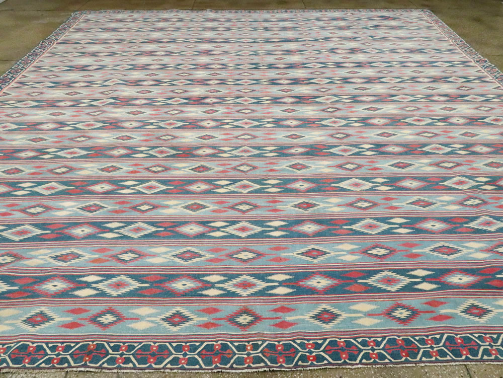 Vintage Indian Flatweave Dhurrie Square Large Carpet, No.27696 - Galerie Shabab