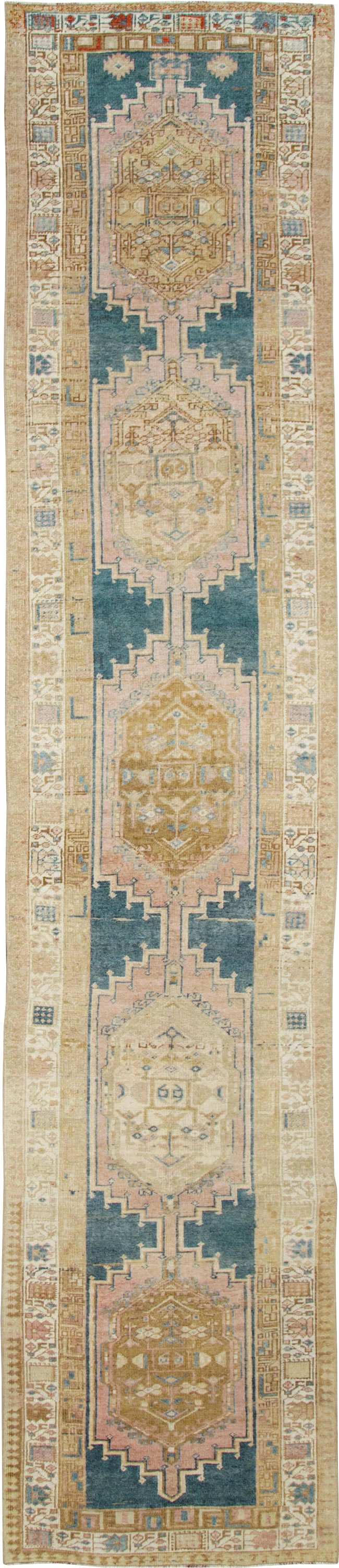 Antique Persian Heriz Runner, No.27706 - Galerie Shabab