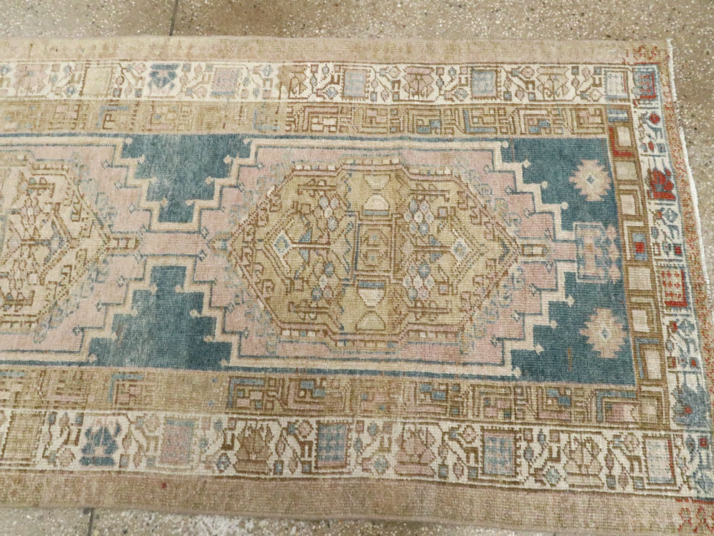 Antique Persian Heriz Runner, No.27706 - Galerie Shabab