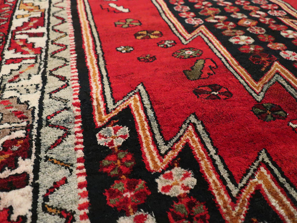 Vintage Persian Mazlagan Accent Rug, No.27710 - Galerie Shabab