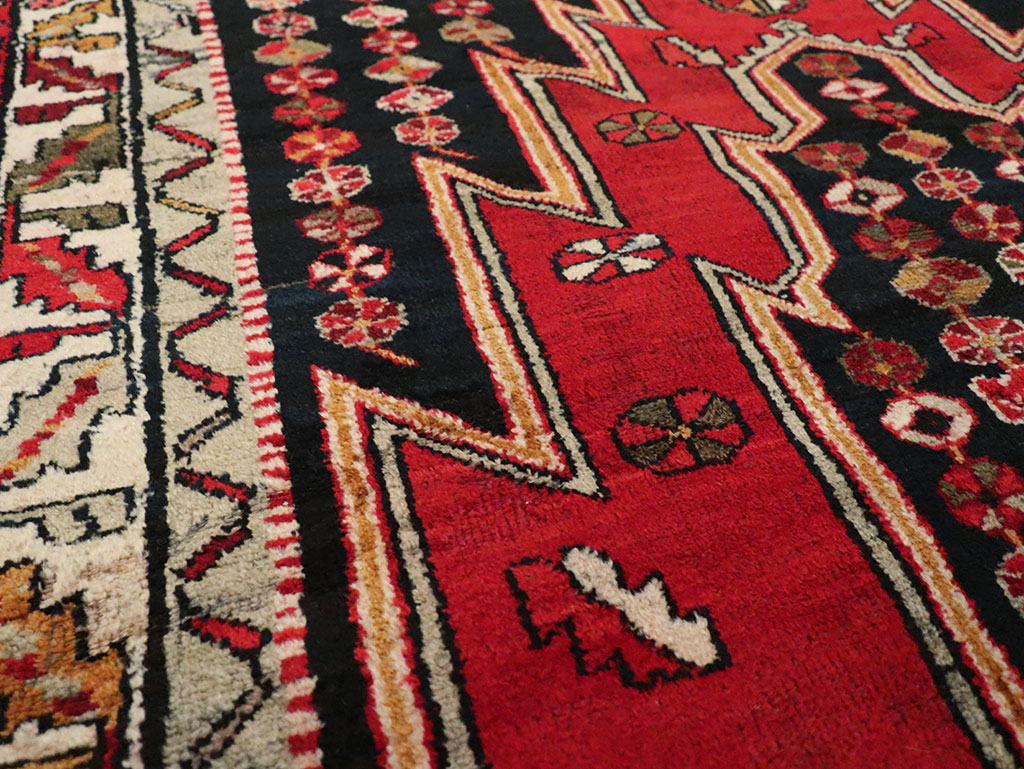 Vintage Persian Mazlagan Accent Rug, No.27710 - Galerie Shabab