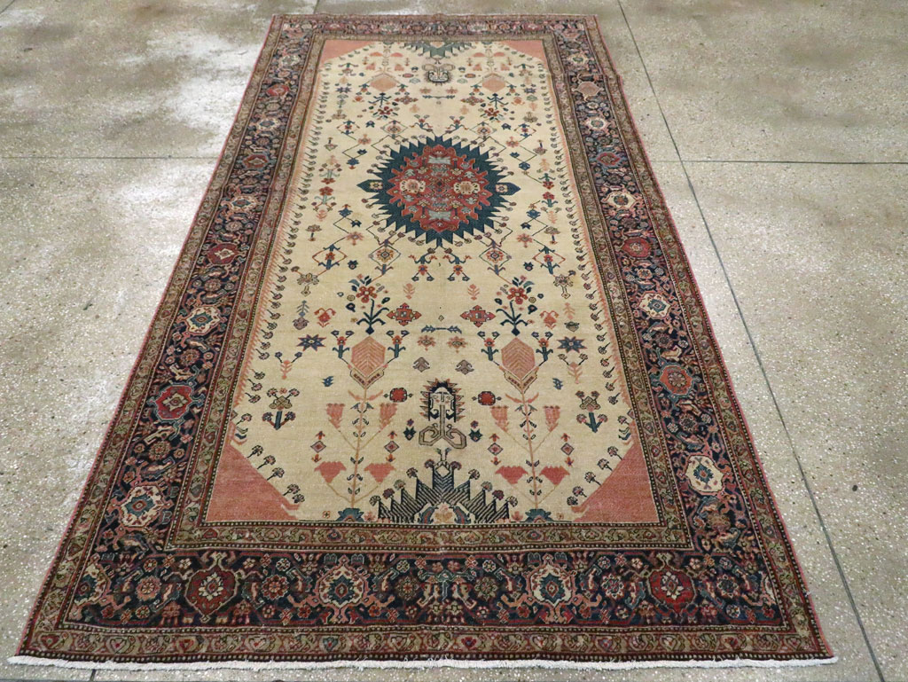 Antique Persian Fereghan Carpet, No.27714 - Galerie Shabab