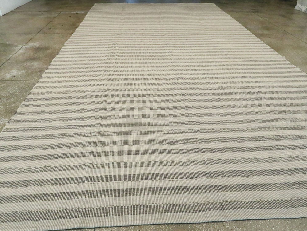 Modern Turkish Flatweave, No.27735 - Galerie Shabab