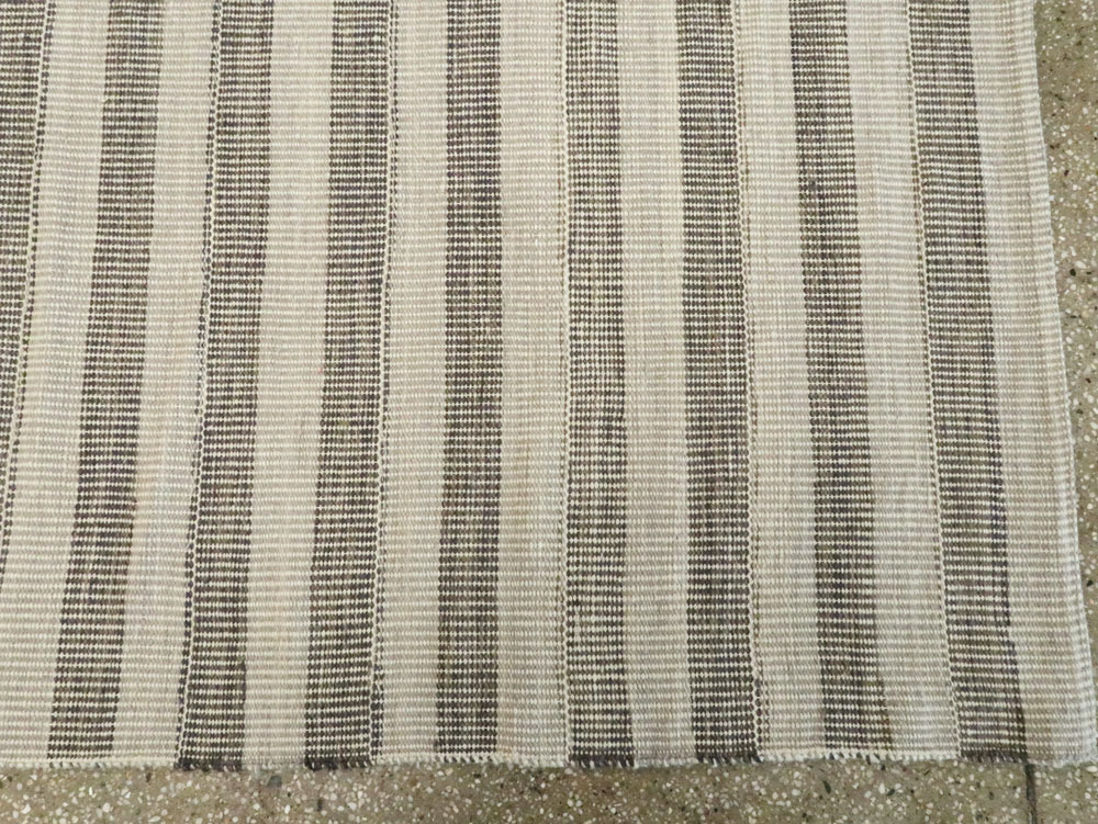Modern Turkish Flatweave, No.27735 - Galerie Shabab
