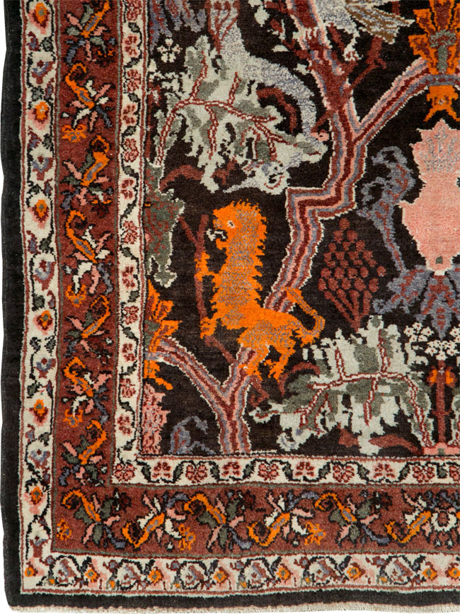 Vintage Persian Bidjar Pictorial Accent Rug, No.27737 - Galerie Shabab