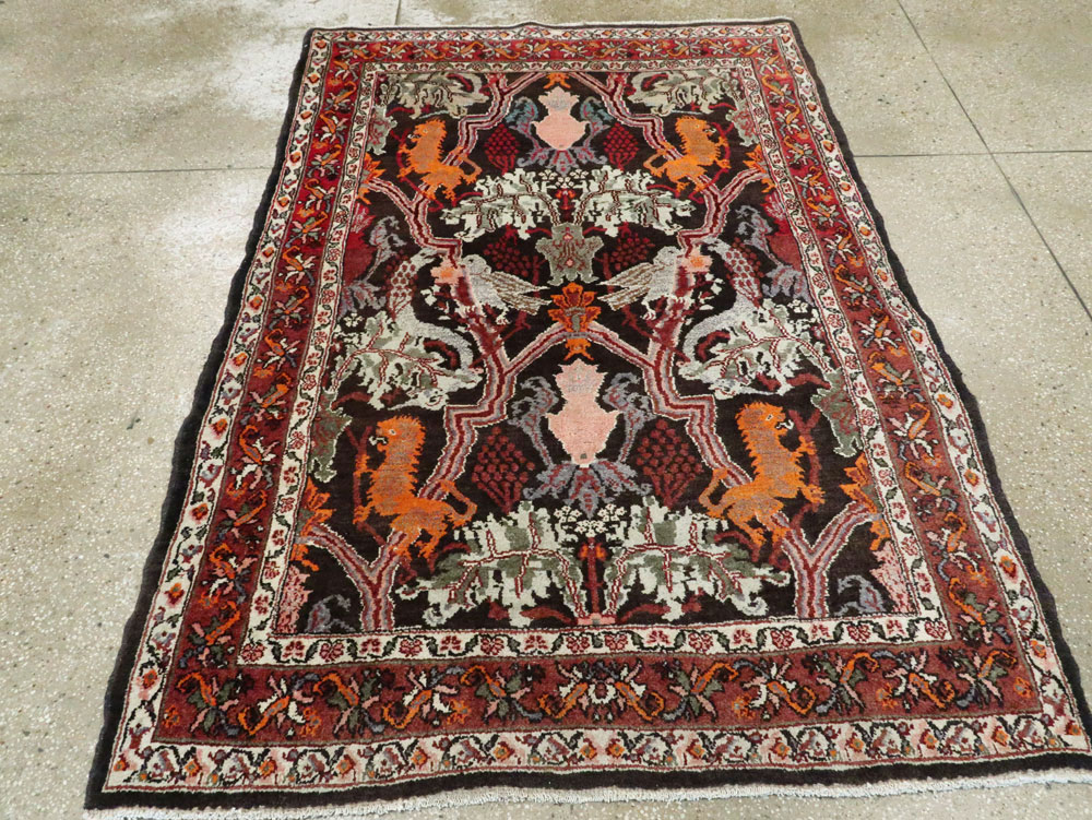 Vintage Persian Bidjar Pictorial Accent Rug, No.27737 - Galerie Shabab