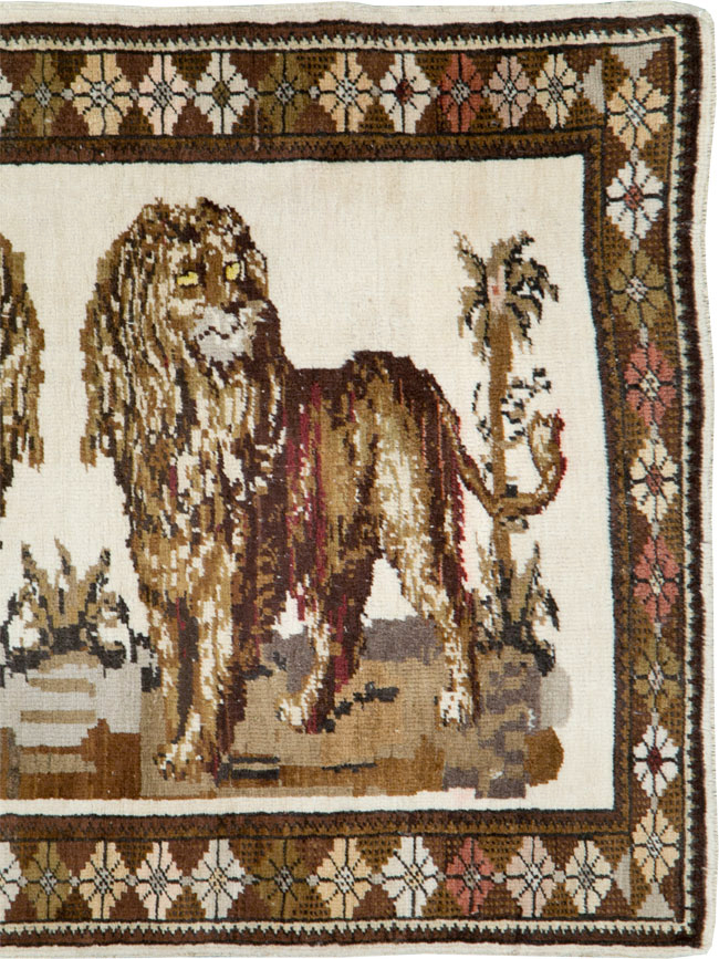 Vintage Anatolian Pictorial Rug, No.27749 - Galerie Shabab