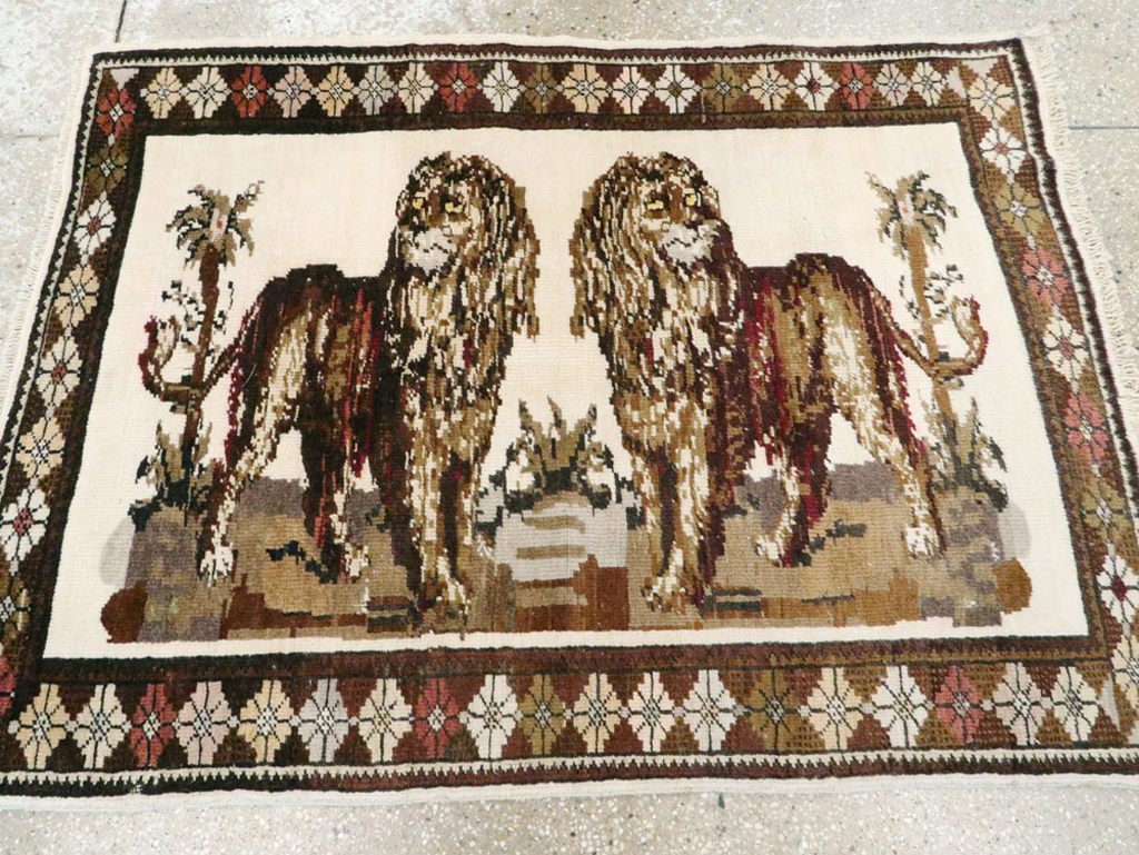 Vintage Anatolian Pictorial Rug, No.27749 - Galerie Shabab