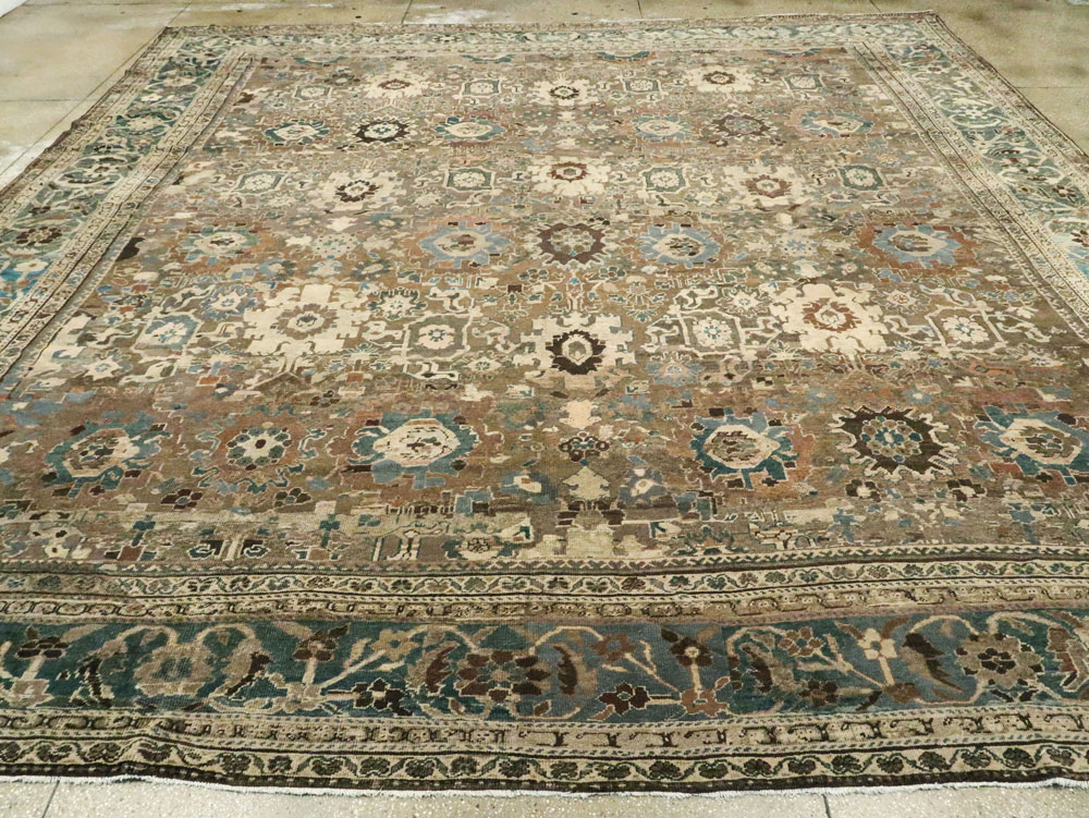 Antique Persian Mahal Square Carpet, No.27750 - Galerie Shabab