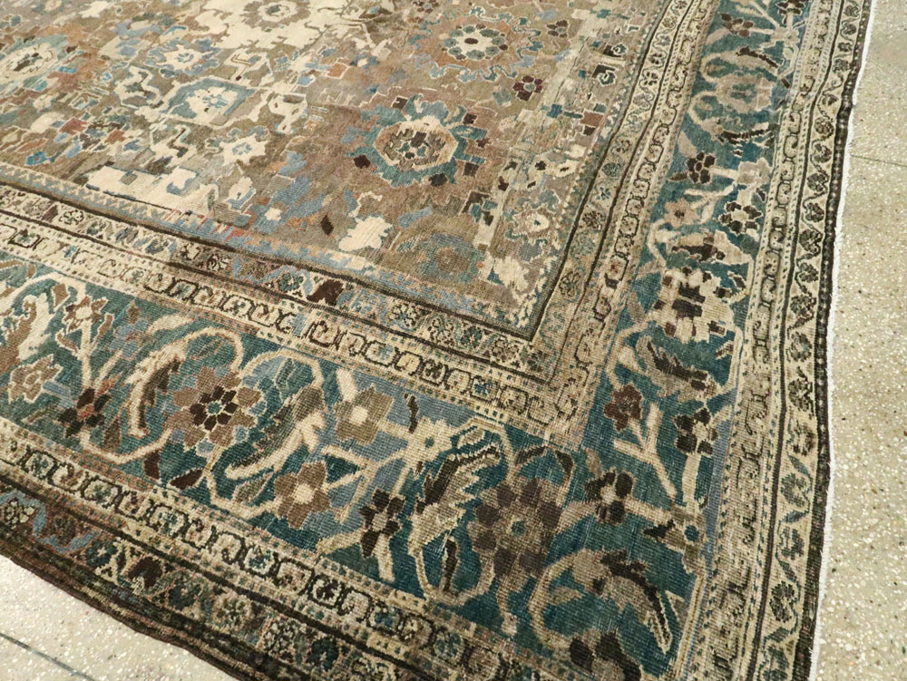 Antique Persian Mahal Square Carpet, No.27750 - Galerie Shabab